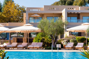 Бассейн Sani Asterias Suites