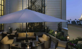 Терраса в Shangri-La Paris
