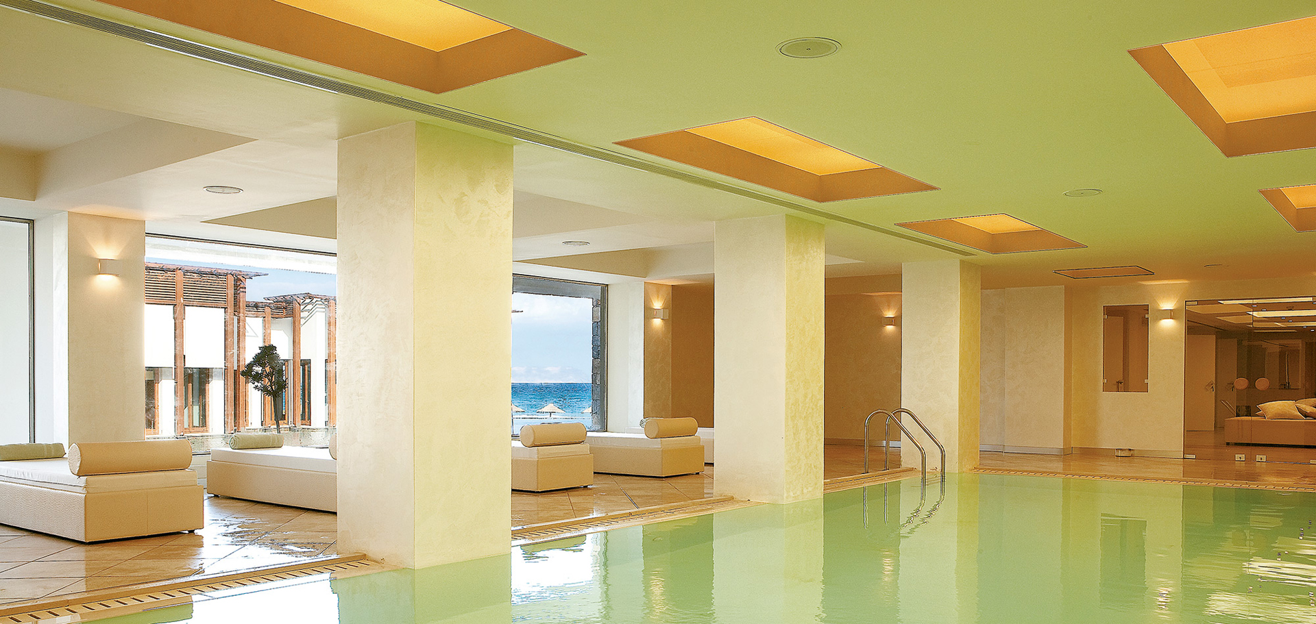Спа-центр в Amirandes Grecotel