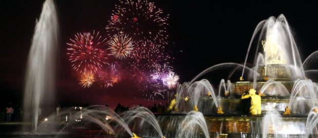 ночное шоу фонтанов в Врсале